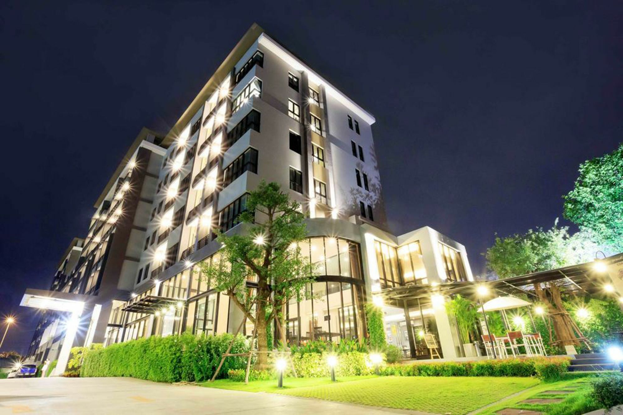 Green Point Residence Hotel Бангкок Экстерьер фото